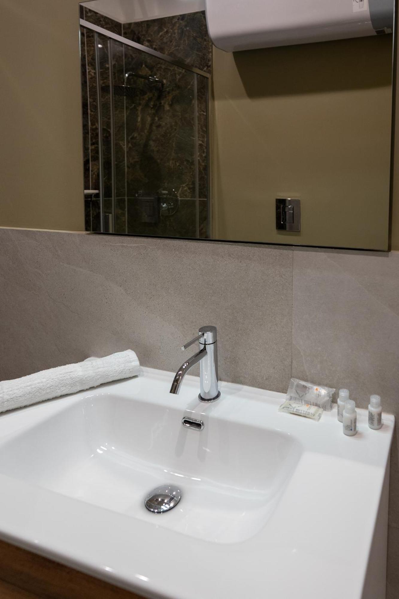 Suites Gaudioso Napoli Center Esterno foto