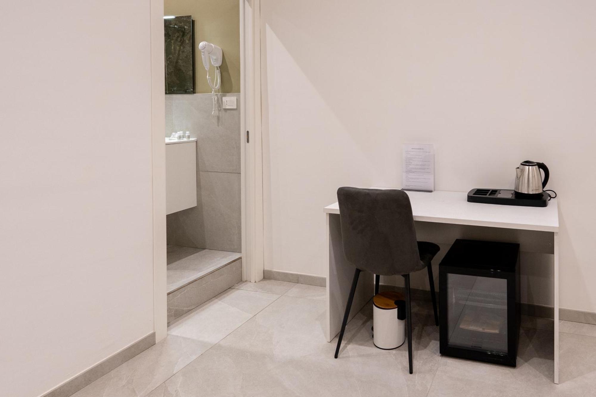 Suites Gaudioso Napoli Center Esterno foto