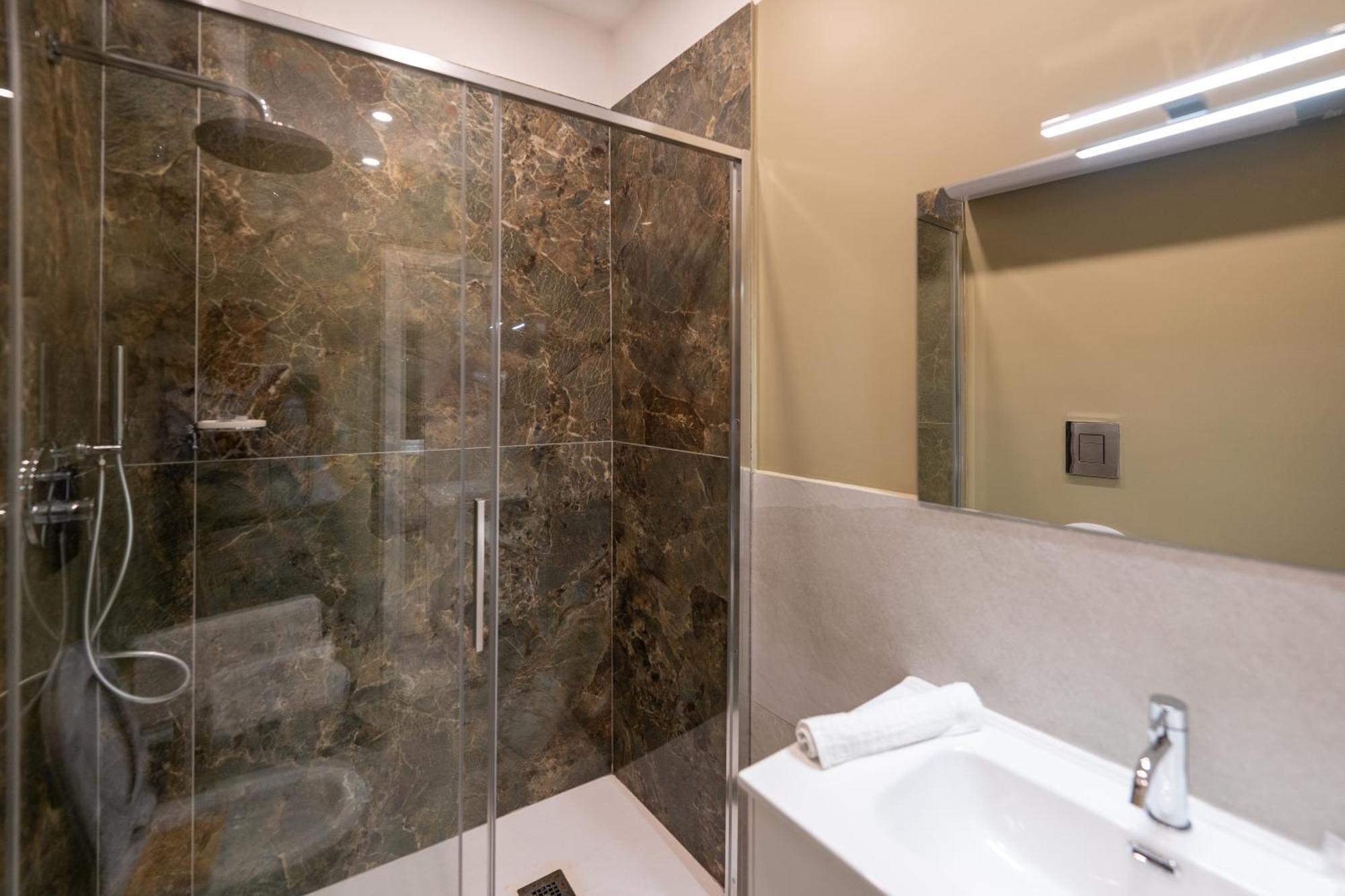 Suites Gaudioso Napoli Center Esterno foto